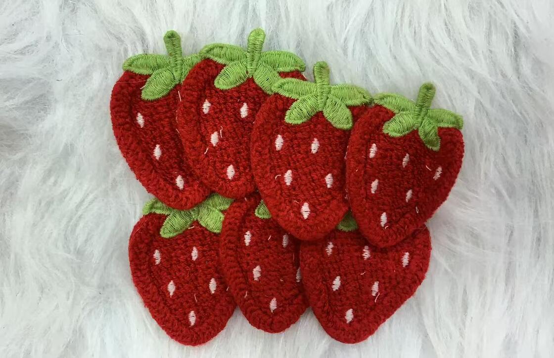 quality Fruit Strawberry Pattern Embroidery Patch Size Can Be Customized  Patch for Children's Garments and Shoe Decoration factory