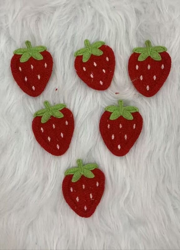 quality Fruit Strawberry Pattern Embroidery Patch Size Can Be Customized  Patch for Children's Garments and Shoe Decoration factory