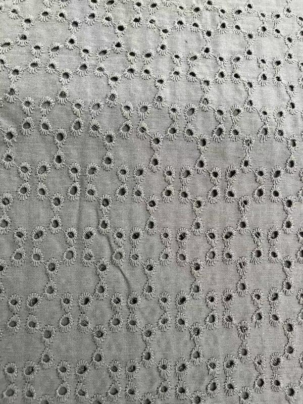 quality Wholesale 100% Cotton Chicken Embroidery Eyelet Lace Fabric Customizable Pattern for House Decoration factory