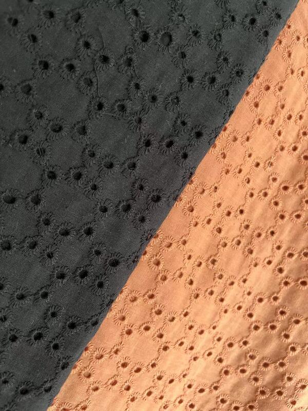 quality Wholesale 100% Cotton Chicken Embroidery Eyelet Lace Fabric Customizable Pattern for House Decoration factory