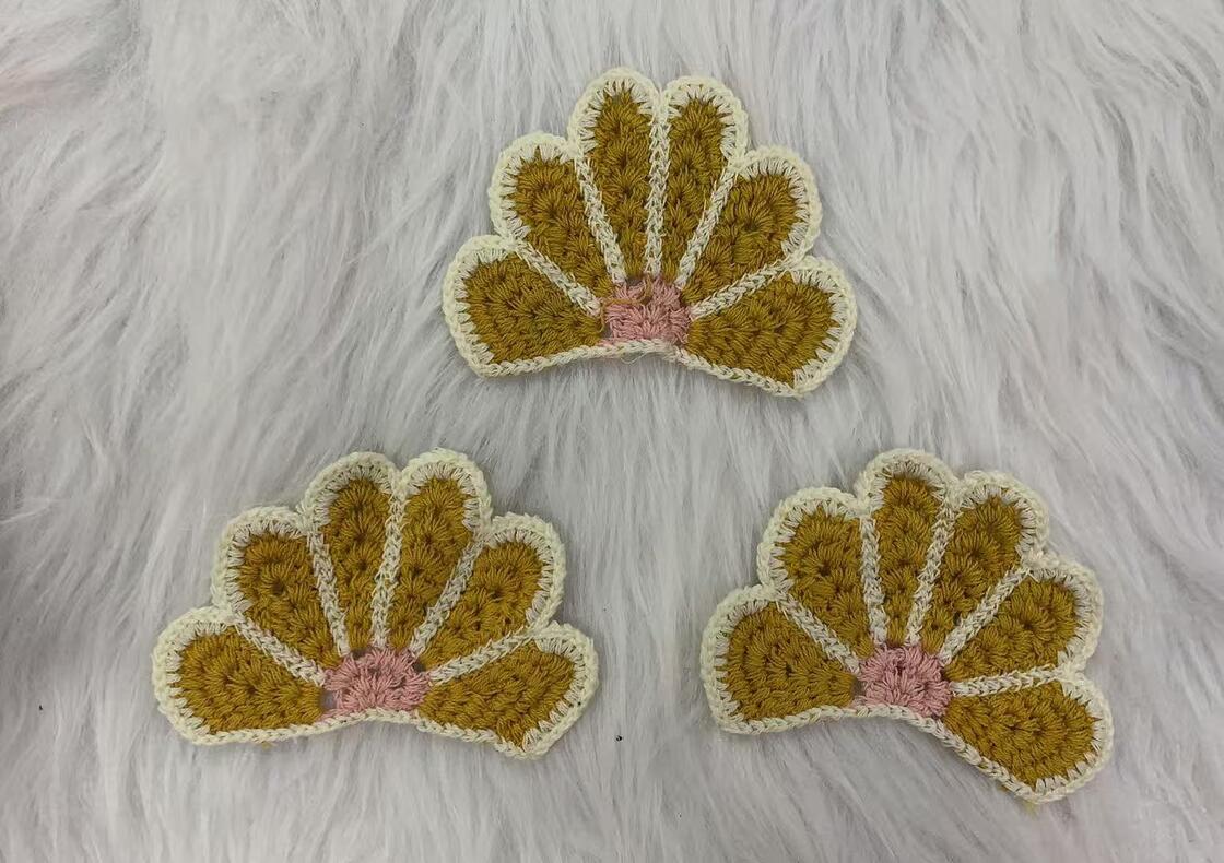 quality Half Flower Shaped DIY Embroidery Crochet Patches Fan-Shaped Bag Decoration Patches factory