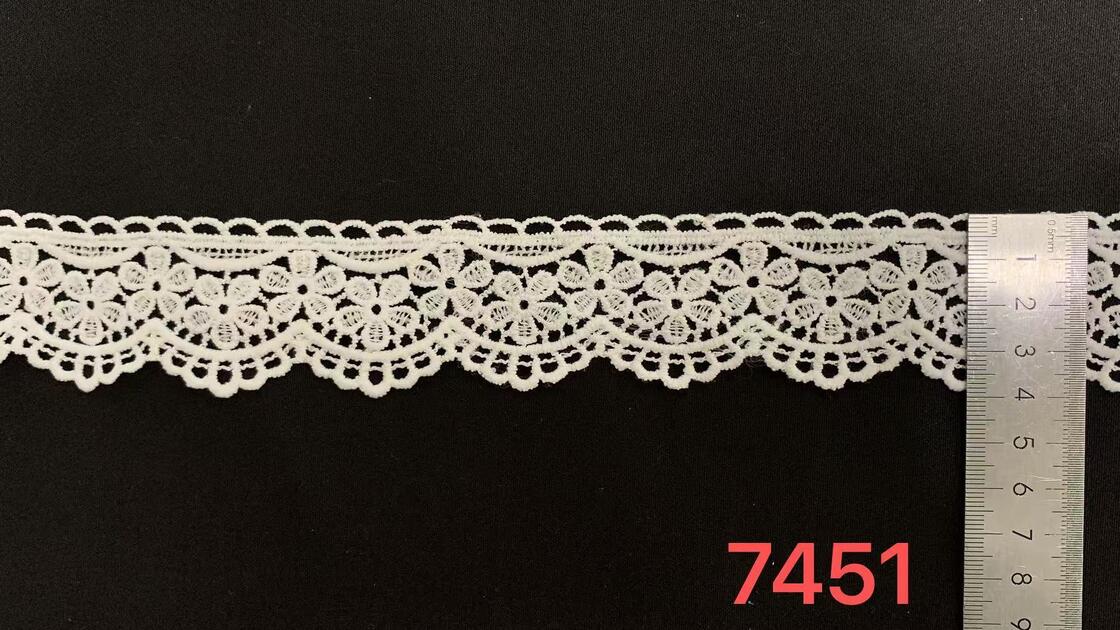 Quality White Polyester Water-Soluble Embroidery Lace Trim, Floral Scalloped Wide Lace Border for Bridal Dress, Lingerie, DIY Crafts factory