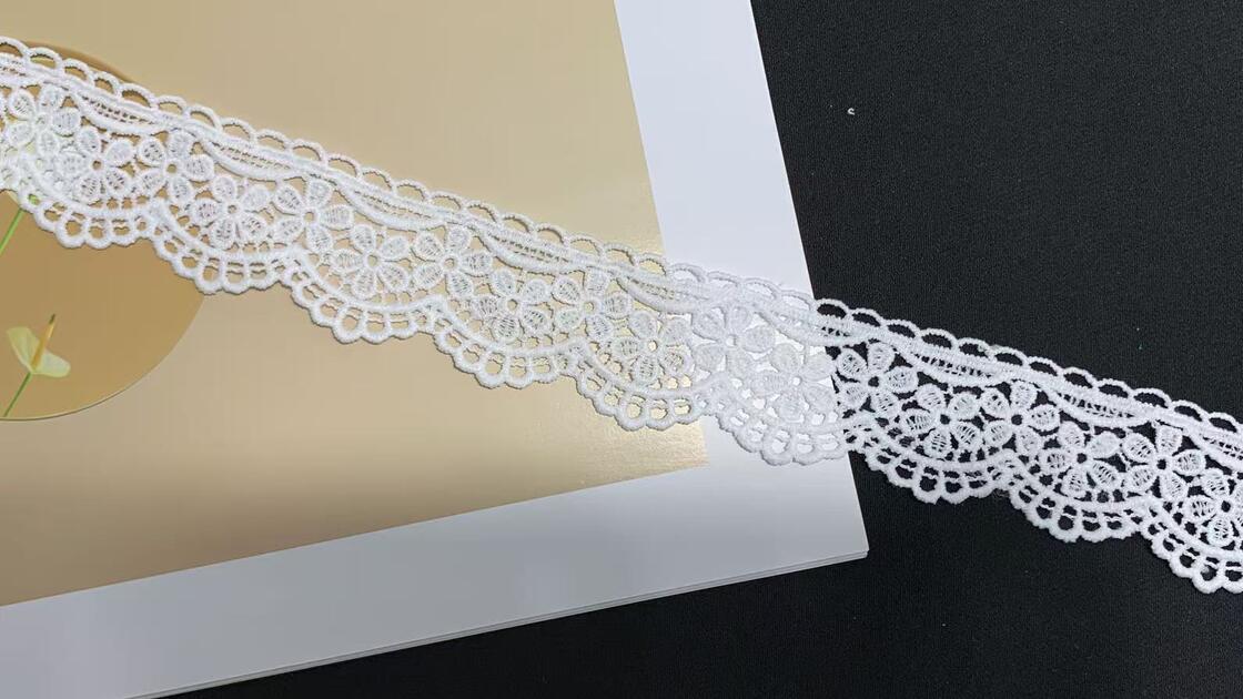 Quality White Polyester Water-Soluble Embroidery Lace Trim, Floral Scalloped Wide Lace Border for Bridal Dress, Lingerie, DIY Crafts factory