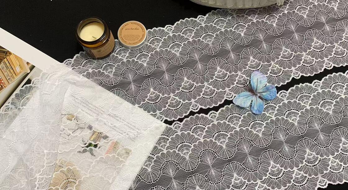 Quality A1Z004 French Lace with Nylon/Spandex Material and 19CM Width Featuring Wavy Edge Design for Dress & Home Textiles factory