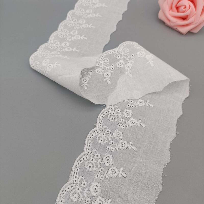 Quality Middle Eastern Style Cotton Lace Trim with Scalloped Edge and 3.8 Inches Width for Garment Decoration factory