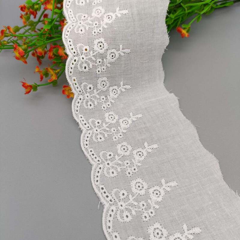Quality Middle Eastern Style Cotton Lace Trim with Scalloped Edge and 3.8 Inches Width for Garment Decoration factory