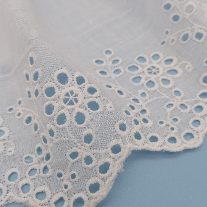 Quality White Cotton Cutwork Lace Trim with Scalloped Edge and Floral Pattern for Clothing Sewing Accessories factory