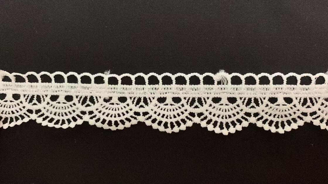 Quality 3cm Width Premium Milk Silk Floral Lace Trim with Scallop Edge and 3D Floral Pattern for Garments and DIY Crafts factory
