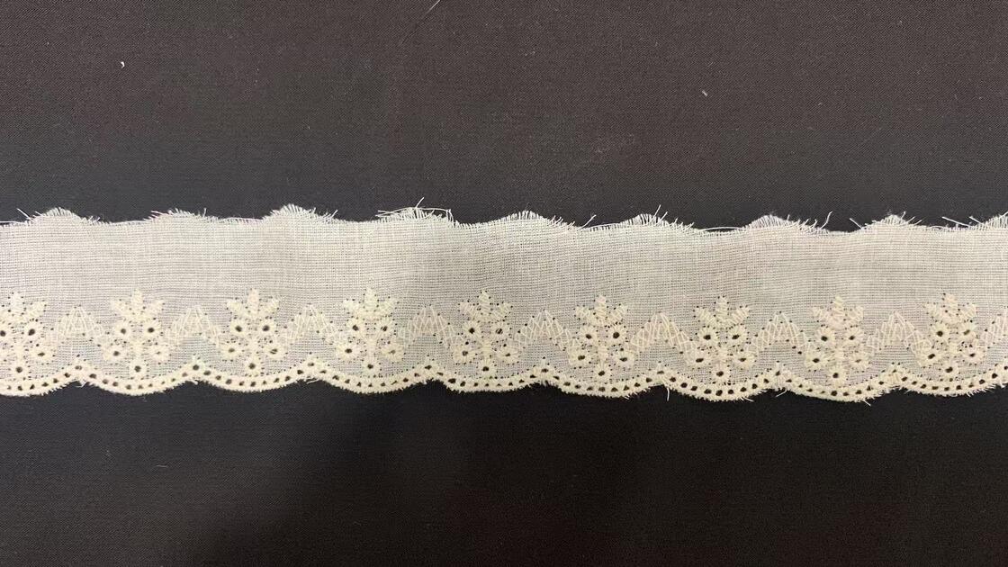 Quality Vintage Middle East Cotton Lace Trim with Scalloped Edge for Fashion Garments and DIY Crafts factory