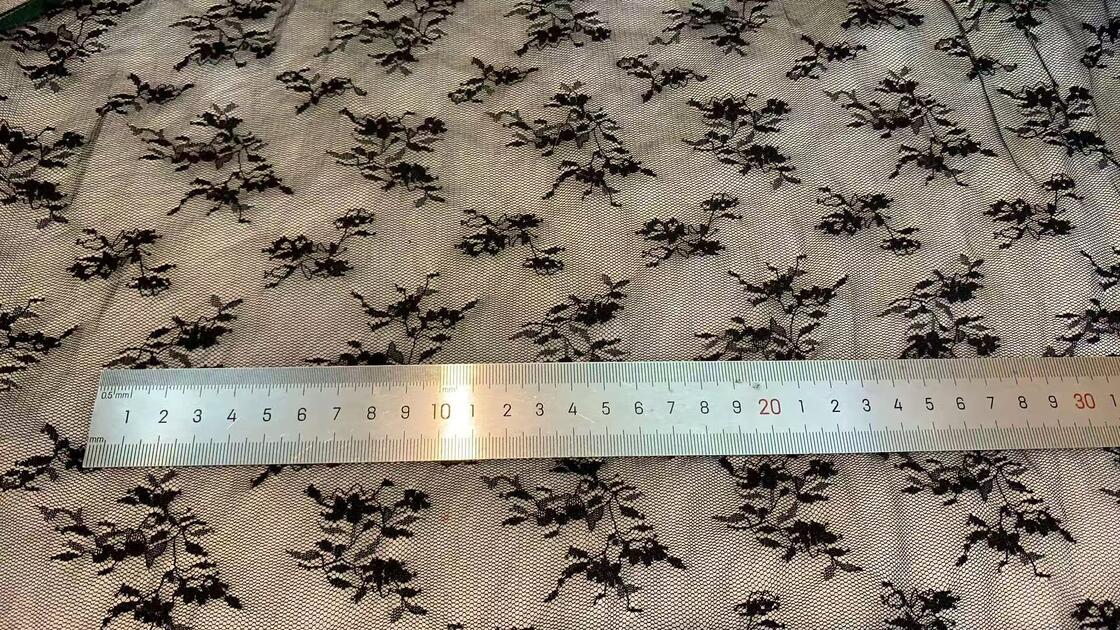 Quality Soft 100% Polyester Scattered Floral Mesh Tulle, Lightweight Small Flower Printed Sheer Net Fabric for Wedding Garment factory