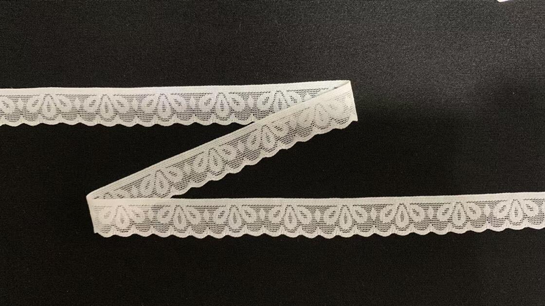 Quality 1.5cm Nylon Spandex Elastic Lace Trim with Single Scalloped Edge for Lingerie and Dress Decoration factory