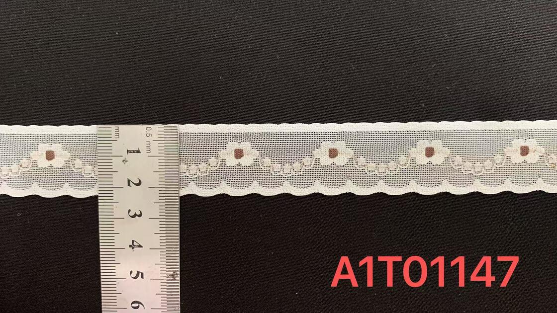 Quality 2.3cm Width Nylon Spandex Elastic Lace Trim with Daisy Floral Patterns and Double Scalloped Edge for Lingerie and Garment Sewing factory