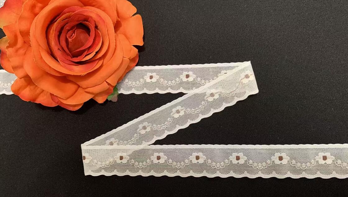 Quality 2.3cm Width Nylon Spandex Elastic Lace Trim with Daisy Floral Patterns and Double Scalloped Edge for Lingerie and Garment Sewing factory