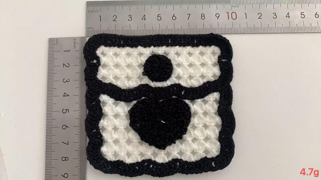 Quality Cotton/Polyester Snag-resistant embroidery patch  Crochet Flower  Square Patch, Floral Crochet Applique for Clothing Decoration factory