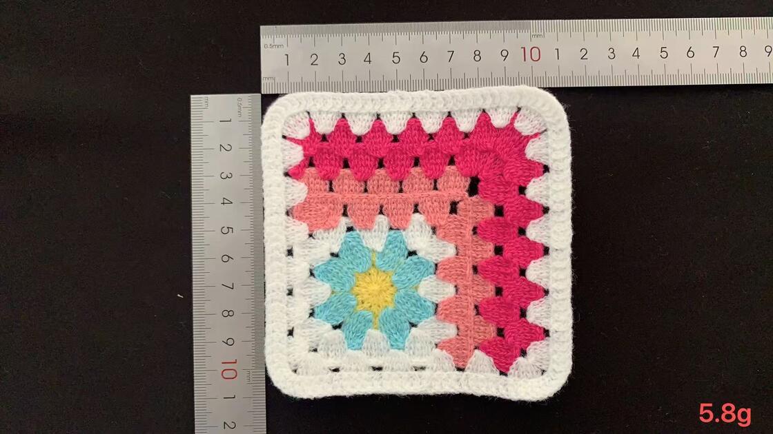 Quality Cotton/Polyester Snag-resistant embroidery patch  Crochet Flower  Square Patch, Floral Crochet Applique for Clothing Decoration factory