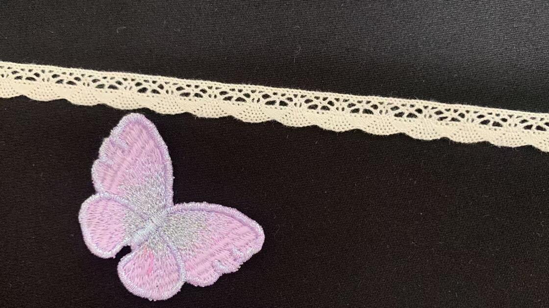 Quality 1cm Width Cotton Crochet Lace Trim with Wavy Scalloped Border and Unique Hollow Pattern for Dress Lingerie Craft Decor factory