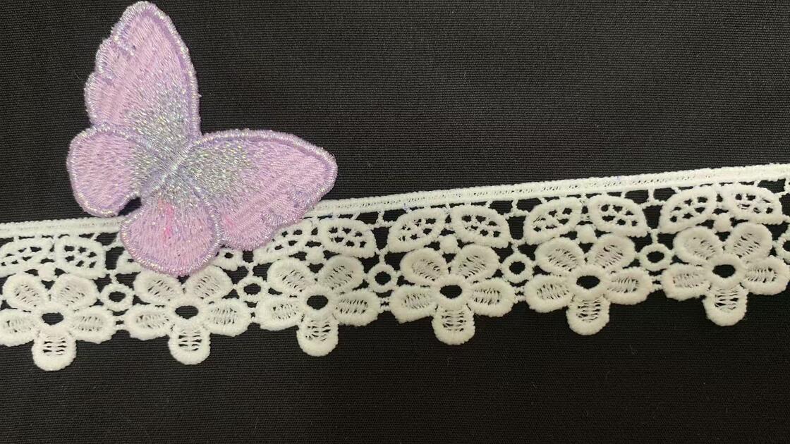 Quality White Polyester Water‑Soluble Lace Trim, Small Floral Embroidered Scalloped Lace for Sewing Apparel & Home Decor factory