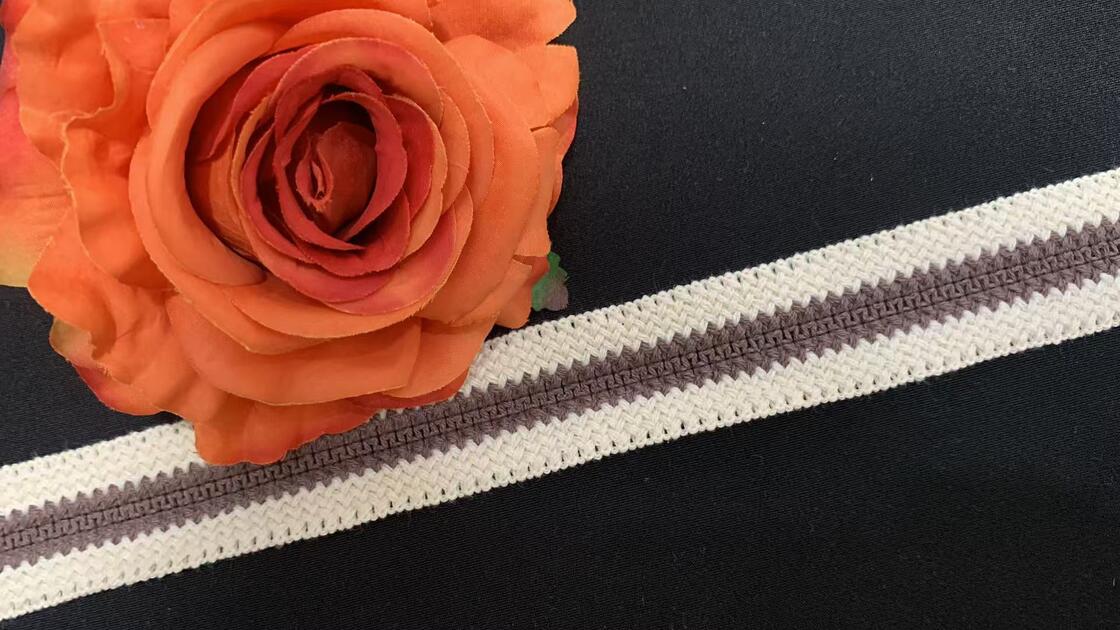 Quality 3cm Width Zigzag Braided Woven Trim Two Tone Textile Tape for Apparel Hemming and Handcraft factory