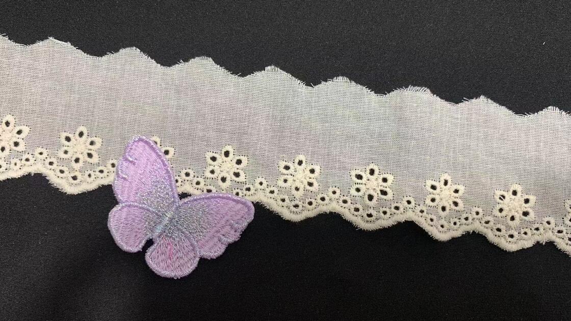 Quality Cotton Eyelet Lace Trim with Small Cluster Floral Embroidery Scalloped Wavy Edge Soft Breathable for Dress Skirt Garment Trimming factory