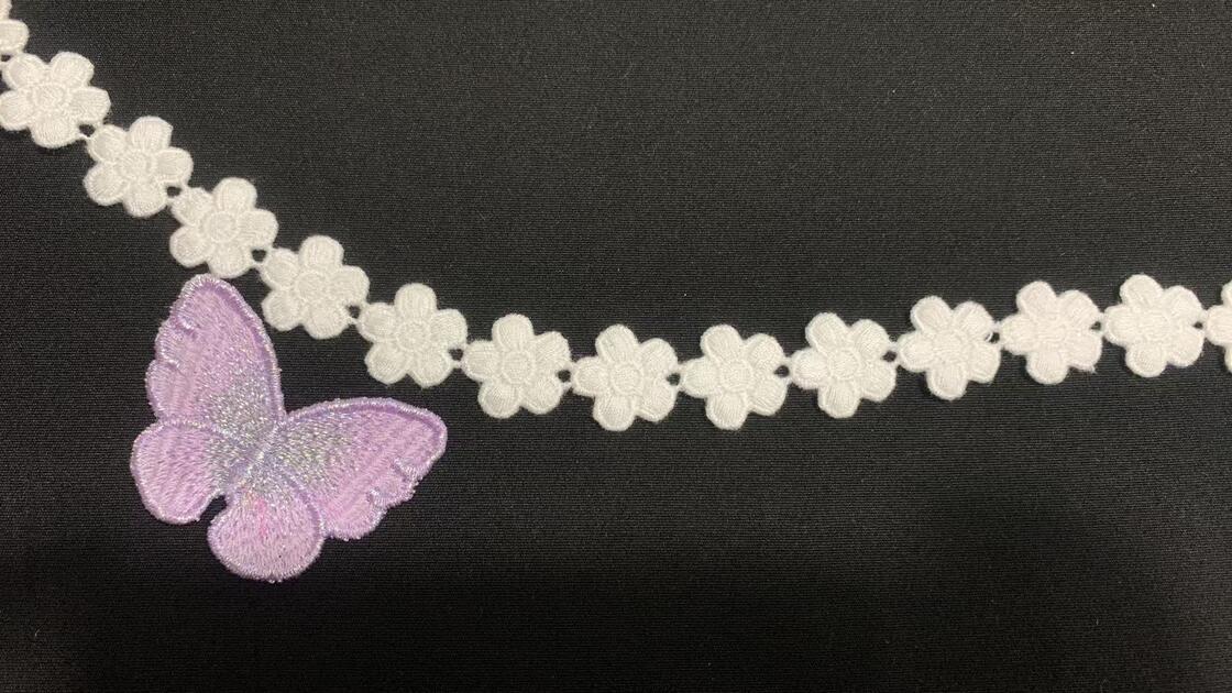 Quality 1.85cm Width Milk Yarn Water Soluble Lace Trim with Five-petal Flower Units and Soft Handfeel for Garment Edge Trimming factory