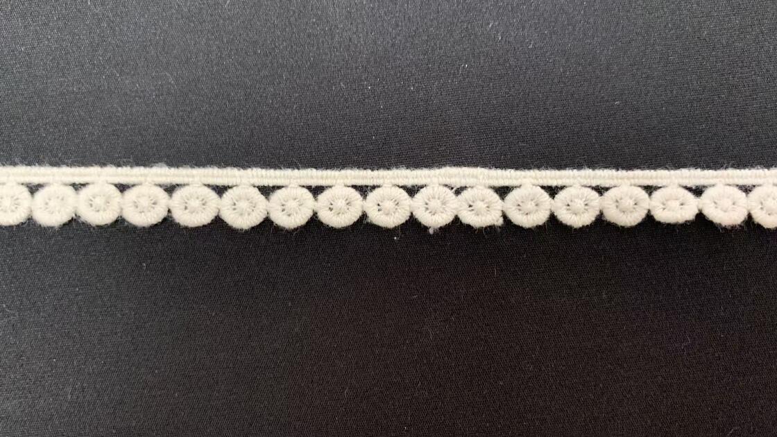 Quality Premium Cotton Water Soluble Lace Trim with Scalloped Edge and Customizable Length for Bridal Gowns factory