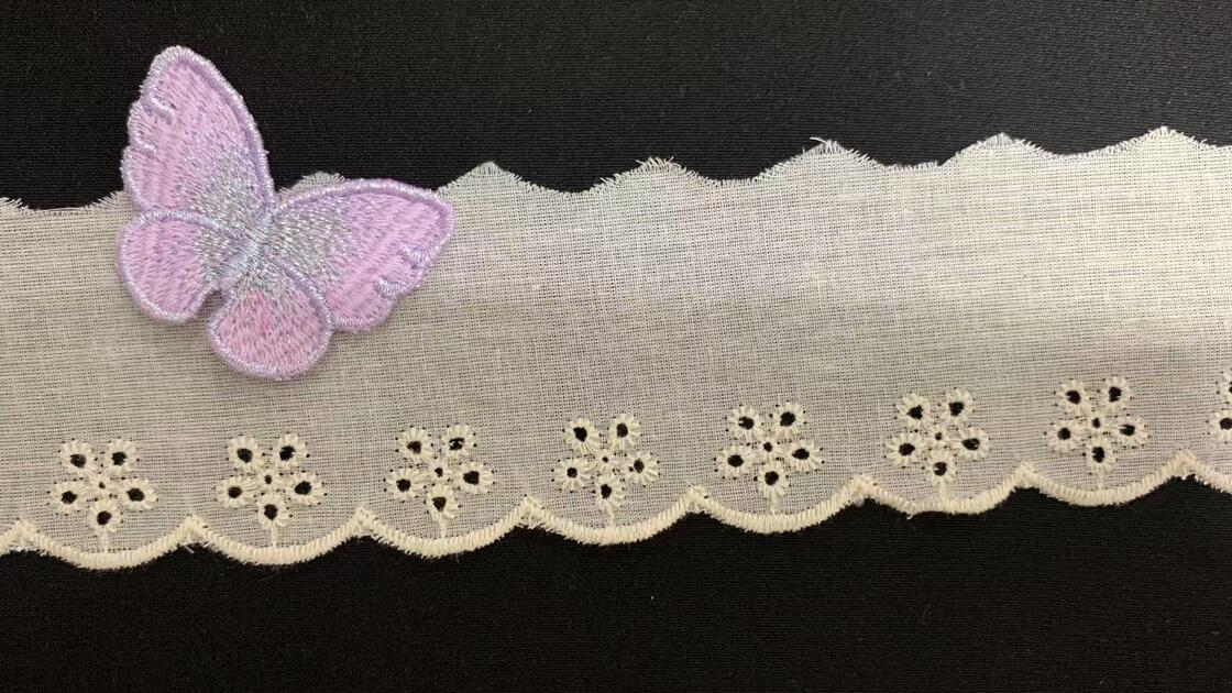 Quality 5.5cm Width Cotton Chicken Lace Trim with Small Floral Embroidery and Wavy Scallop Edge for Garment Trimming factory