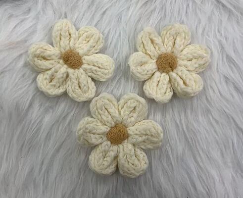 Quality Colorful Crochet Yarn Small Flowers Imitating Flower Accessories Handmade Clothing Bag Hat Hair Clip Decoration Handmade Flowers factory