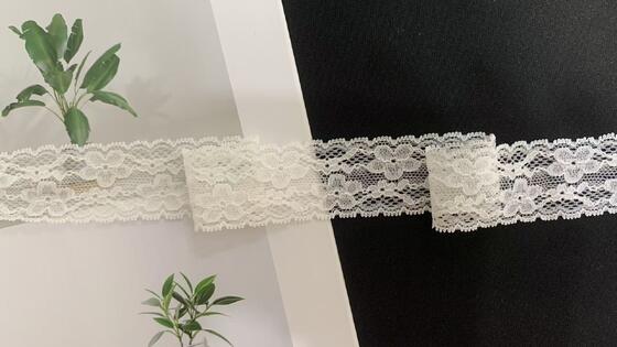 Quality 3.5cm White Four-leaf Floral Hollow Lace Trim with Tiny Scalloped Edges Soft Nylon Fabric for Women's Dresses factory