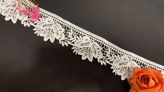 Quality 7cm Width Premium Milk Silk Floral Lace Trim with Scallop Edge and 3D Floral Pattern for Garments and DIY Crafts factory