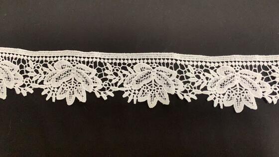 Quality 7cm Width Premium Milk Silk Floral Lace Trim with Scallop Edge and 3D Floral Pattern for Garments and DIY Crafts factory