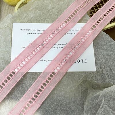 Quality Vintage Style Cotton Crochet Lace Trim with Scalloped Edge for Middle East Inspired Fashion Apparel factory