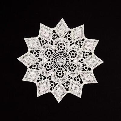 Quality Eco-Friendly Polyester Embroidery Patches with Heart & Flower Shapes for Ladies' Clothing and Wedding Decor Accessories factory
