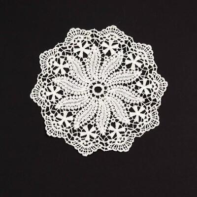 Quality Eco-Friendly Vintage Embroidered Polyester Water Soluble Embroidery Patches  rotundity Shapes for Wedding Decor Accessories factory