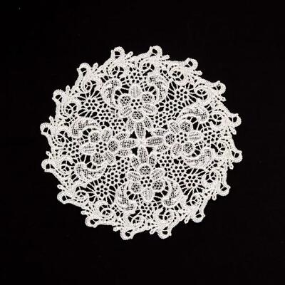 Quality Eco-Friendly Vintage Embroidered Polyester Water Soluble Embroidery Patches  rotundity Shapes for Wedding Decor Accessories factory