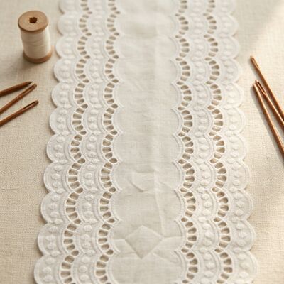 Quality 34cm Eyelet Cotton Embroidered Lace Trim  Bilateral Wave Edge Wide White Hollow Woven Flower Wedding Dress Trim for Clothing factory