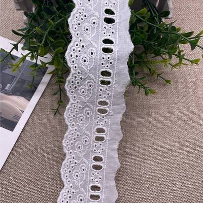 Quality 100% Cotton Floral Embroidery Lace Trim with Scalloped Edge for Garments and Home Textiles factory