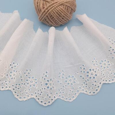 Quality White Cotton Cutwork Lace Trim with Scalloped Edge and Floral Pattern for Clothing Sewing Accessories factory
