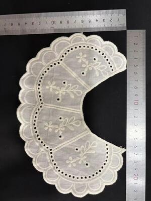 Quality Cotton Embroidery Detachable Peter Pan Collar Vintage Floral Eyelet Lace Fake Collar For Women Dress Blouse Decor factory