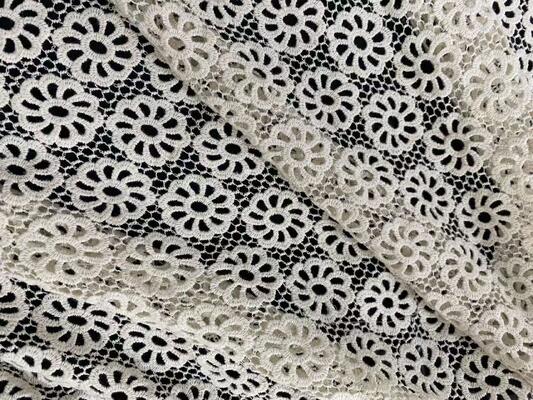 Quality COTTON Eco-Friendly Luxury Vintage Daisy Floral Guipure Embroidery Lace Trim Fabric for Wedding Dresses & Home Decor factory