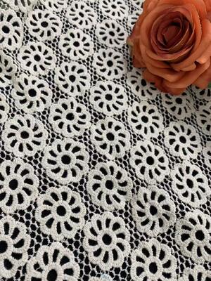Quality COTTON Eco-Friendly Luxury Vintage Daisy Floral Guipure Embroidery Lace Trim Fabric for Wedding Dresses & Home Decor factory