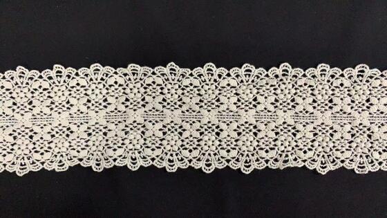 Quality Cotton Water Soluble Hollow Out Lace Trim Elegant Scalloped Edge Guipure Lace Ribbon For Dress Underwear  Decoration factory