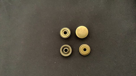 Quality Antique Bronze Metal Snap Fasteners, Four-in-one Press Stud Buttons for Coat, Jeans, Backpack factory