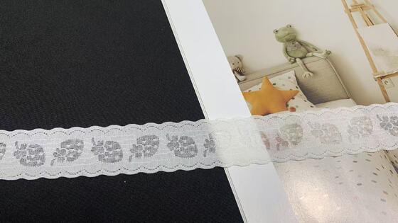 Quality 3cm Soft Ivory Nylon Spandex Elastic Lace Trim with Scalloped Edge for Lingerie and Clothing factory