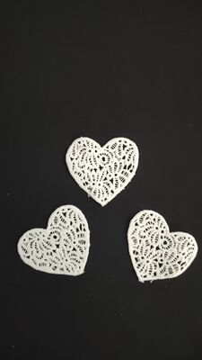 Quality Soft 100% Polyester Hollow Crochet Heart Lace Patch, Romantic Heart Embroidery Applique for Fashion Clothing Accessories factory