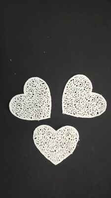 Quality Soft 100% Polyester Hollow Crochet Heart Lace Patch, Romantic Heart Embroidery Applique for Fashion Clothing Accessories factory