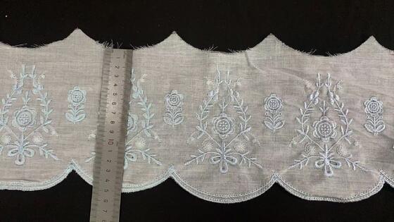 Quality 100% Cotton Soft  Eyelet chicken Embroidery Lace Trim Gold Thread Floral Embroidery Scalloped Lace Edging for Ladies Apparel factory