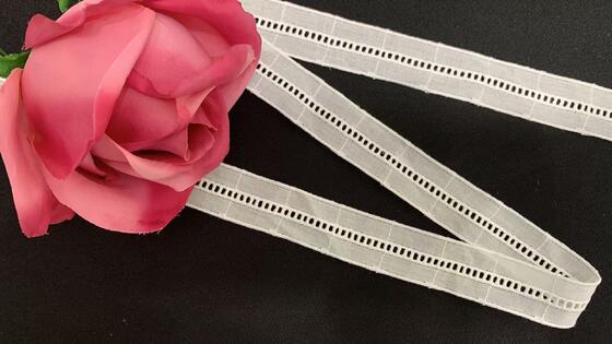 Quality Antique Style Middle East Cotton Lace Trim with Scalloped Edge for Clothing and DIY Fabric Crafts factory