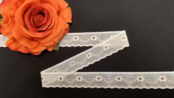 Quality 2.3cm Width Nylon Spandex Elastic Lace Trim with Daisy Floral Patterns and Double Scalloped Edge for Lingerie and Garment Sewing factory