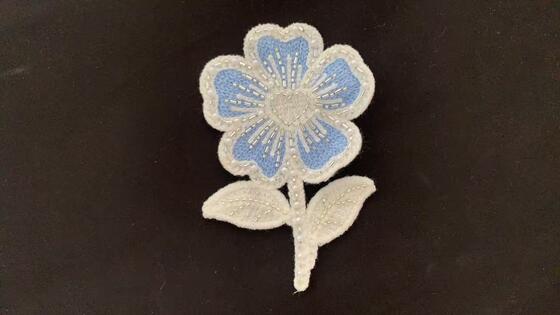 Quality Machine Towel Embroidery Lily Patch, Beaded Floral Embroidered Applique for Clothing Decoration factory