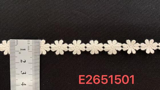 Quality 1.3cm Width Cotton Water Soluble Lace Trim with Connected Flower Motifs and Soft Matte Texture factory